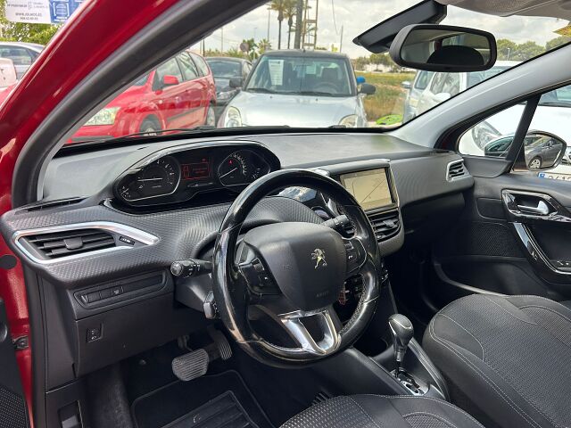 PEUGEOT 208 ALLURE 1.2 E-THP AUTO SPANISH LHD IN SPAIN 90000 MILES SUPERB 2018